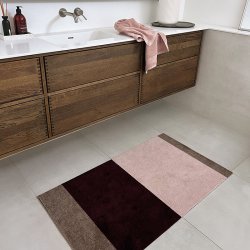 Tica Copenhagen Gulvm�tte Stripes Horisontal Bordeaux/Rose/Sand 67x120 cm