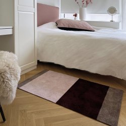 Tica Copenhagen Gulvm�tte Stripes Horisontal Bordeaux/Rose/Sand 67x120 cm