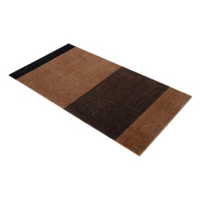 Tica Copenhagen Gulvm�tte Stripes Horisontal Cognac/M�rkebrun/Sort 67x120 cm