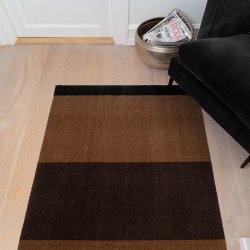 Tica Copenhagen Gulvm�tte Stripes Horisontal Cognac/M�rkebrun/Sort 90x130 cm