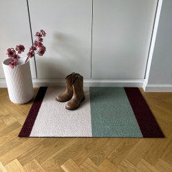 Tica Copenhagen Gulvm�tte Stripes Horisontal Gr�n/Ivory/Bordeaux 60x90 cm