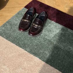 Tica Copenhagen Gulvm�tte Stripes Horisontal Gr�n/Ivory/Bordeaux 67x120 cm