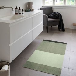 Tica Copenhagen Gulvm�tte Stripes Horisontal - Lys/St�vet/M�rk Gr�n - 67x120 cm