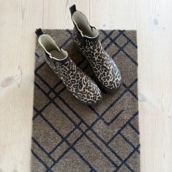 Tica Copenhagen Gulvm�tte Lines Sand/Gr�bl� 40x60cm