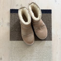 Tica Copenhagen Gulvm�tte Stripes Gr�bl�/Sand/Ivory 40x60cm