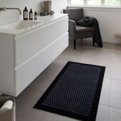 Tica Copenhagen Smudsm�tte m. Dot - Sort/Gr� - 67x120cm.