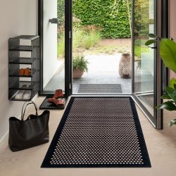 Tica Copenhagen T�ppe 110x200cm Dot Sort/Sand