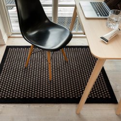 Tica Copenhagen Gulvmtte m. Dots - Sort/Sand - 90x130 cm