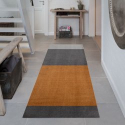 Tica Copenhagen Gulvmtte Stripes Horisontal - Lys Gr/Gr/Dijon - 90x200 cm