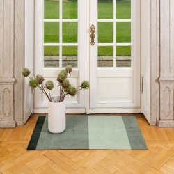 Tica Copenhagen Gulvm�tte Stripes Horisontal - Lys/St�vet/M�rk Gr�n - 67x120 cm