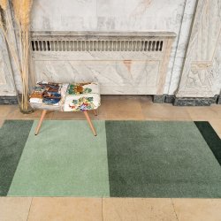 Tica Copenhagen Gulvmtte Stripes Horisontal - Lys/Stvet/Mrk Grn - 90x200 cm