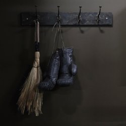 Trademark Living Ella Knagerkke m/ Fire Knager