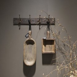 Trademark Living Ella Knagerkke m/ Fire Knager