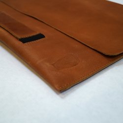 Trademark Living Levi Lder Sleeve 15 - Brun 