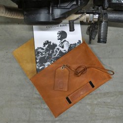 Trademark Living Levi Lder Sleeve 15 - Brun 