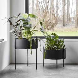 Woud Pidestall Flowerpot - Stor - Sort